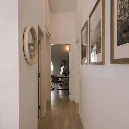 Апартаменты Netunno - 3 Bedrooms And Terrace In Arroios *